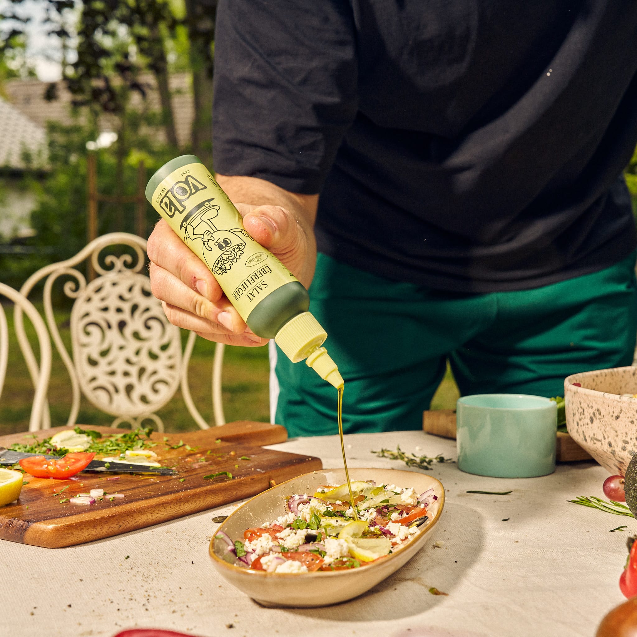 Schnelle Salatdressings mit Würzöl: 5 Rezepte in unter 5 Minuten